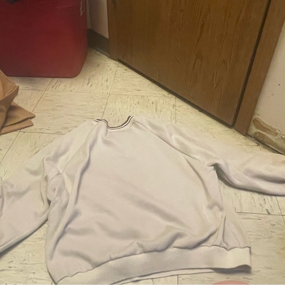 Young lady oversized Las Vegas sweatshirt - Picture 2 of 3